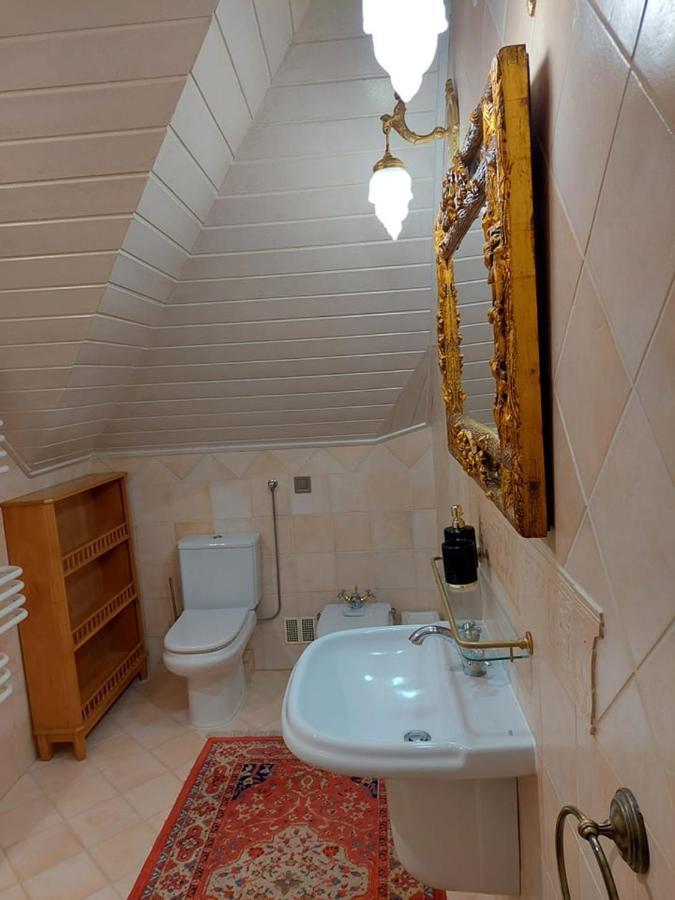 Gombos Apartman Apartment ไฮจ์ดุสโซบอสโล ภายนอก รูปภาพ