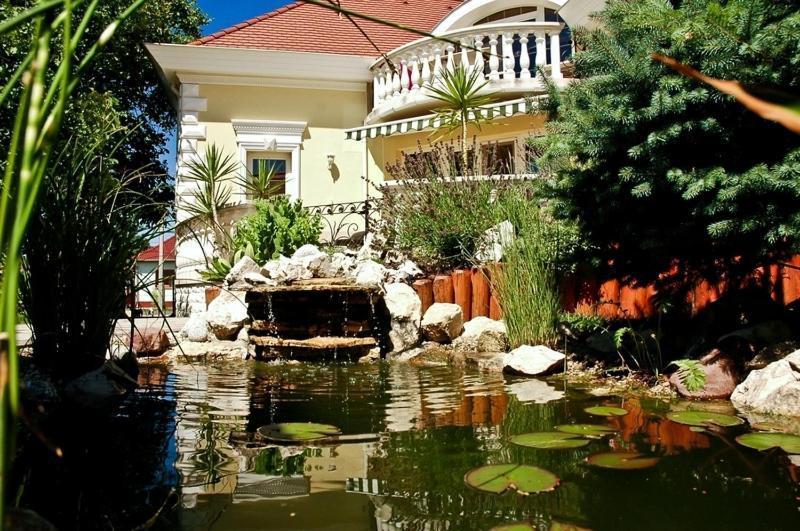 Gombos Apartman Apartment ไฮจ์ดุสโซบอสโล ภายนอก รูปภาพ