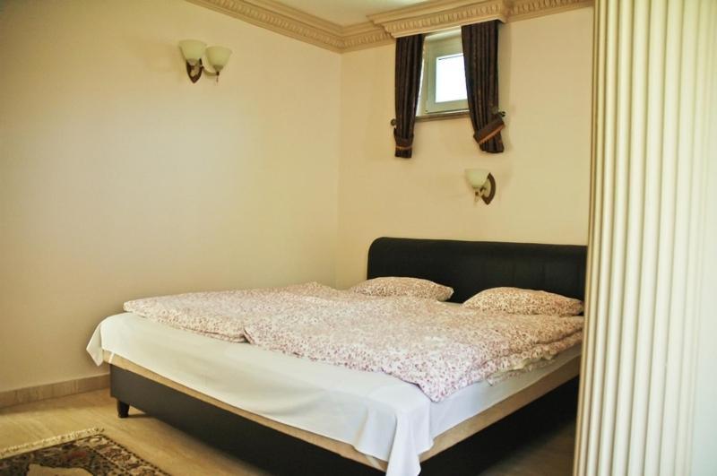 Gombos Apartman Apartment ไฮจ์ดุสโซบอสโล ห้อง รูปภาพ